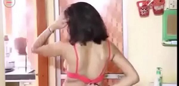  HOT BHABI DEVER AFFER  क्या कर रहे हो देवर जी